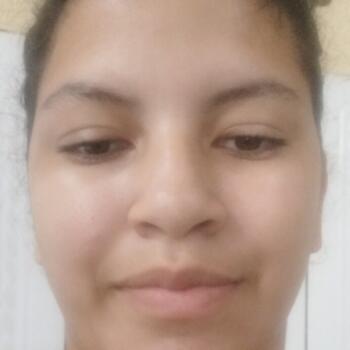 Babá em Itaperuna: Maria