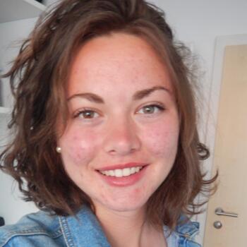 Baby-sitter in Échandens: Léa