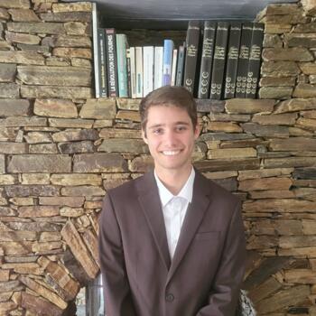 Babysitter in Saint-Jean-d'Illac: Ethan