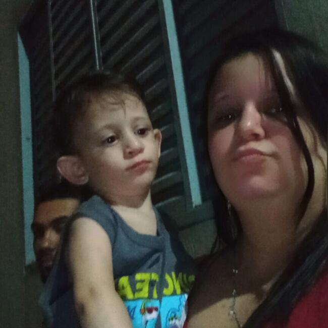 Emprego de babá em São Carlos: Tairine