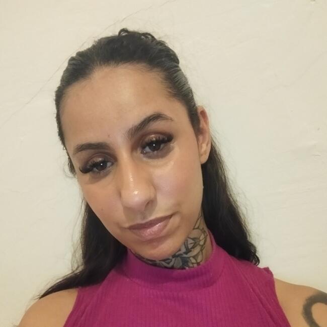 Babysitting job in São Paulo: Evelyn