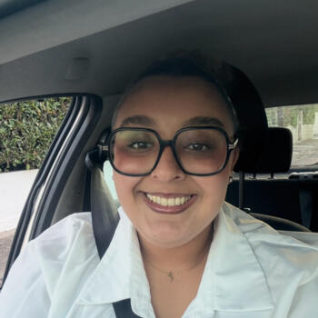 Babysitter in Sainte-Geneviève-des-Bois: Manel