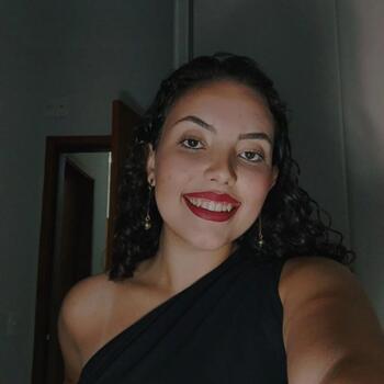 Babysitter in Uberlândia: Kamilly