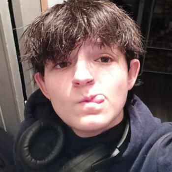 Babysitter in Agen: Julia