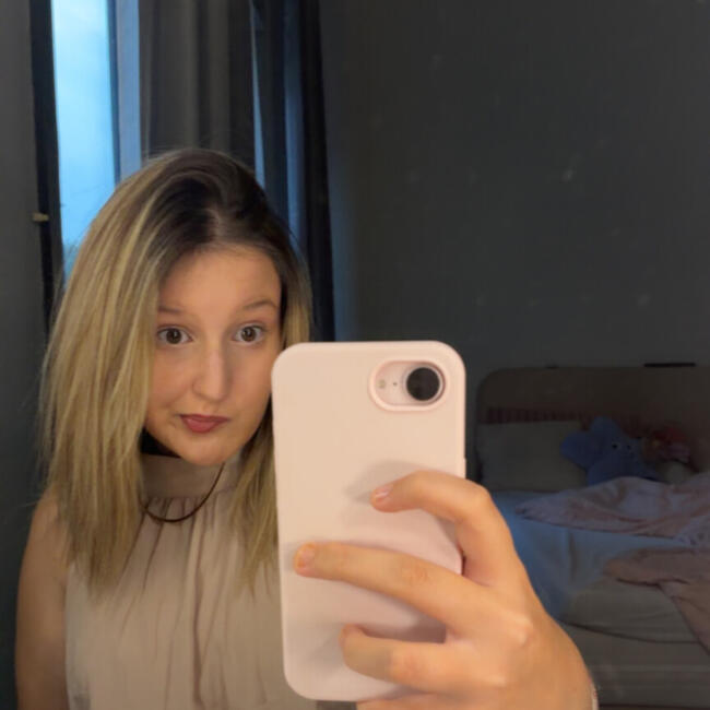 Babysitter in Kortrijk: Lotte