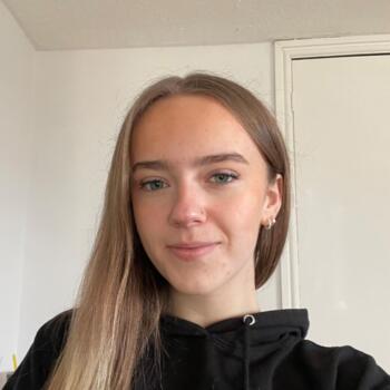 Babysitter in Swansea: Lilly