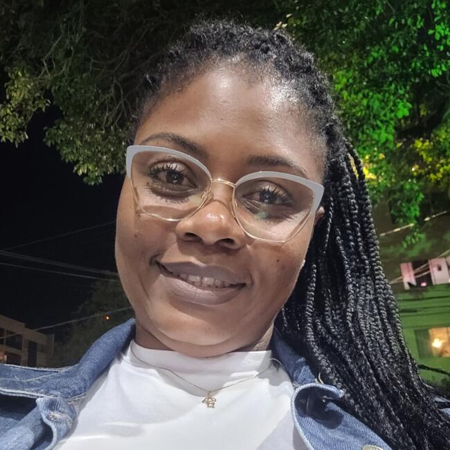 Babysitter in Campinas: Silvia