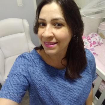 Babysitter in Jundiaí: Erica