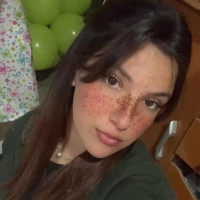 Babysitter in Atlántida: Maritsa