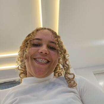 Babysitter in Conde: Safira