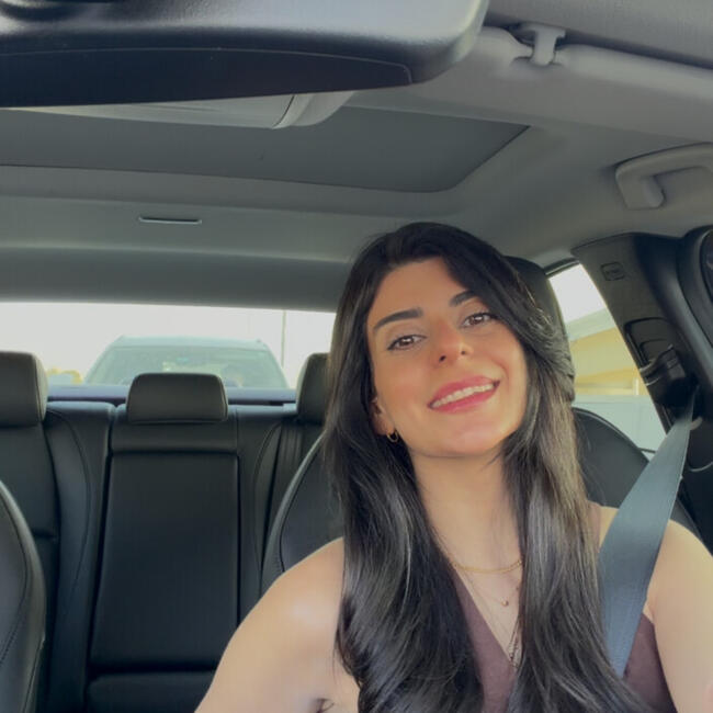 جليسة أطفال في دبي: Aline