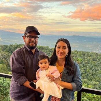 Babysitting job in Santa Tecla: babysitting job Marisela