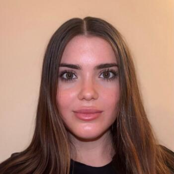 Babysitter in Plasencia: Nadia