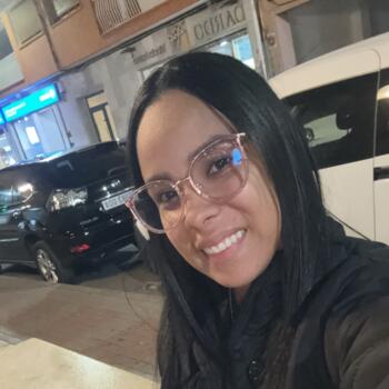 Babysitter in Ibi: Adriana