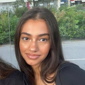 Babysitter Paris: Joyce