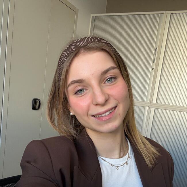 Babysitter in Algrange: Juliette