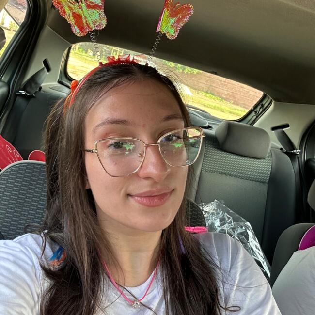 Babá em Jundiaí: Camila
