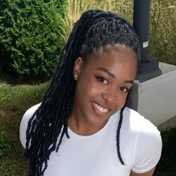 Babysitter in Longueuil: Ketsia-Gabrielle