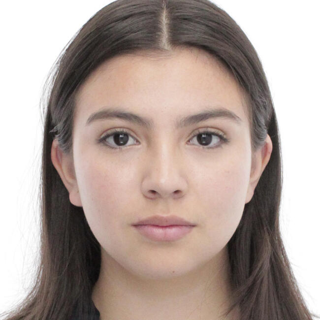 Babysitter στην περιοχή Kamloops: Roni Sofia