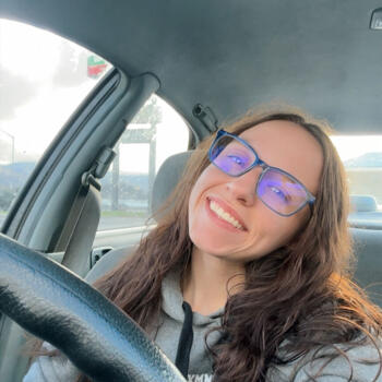 Babysitter in Medford (Oregon): Shakhia