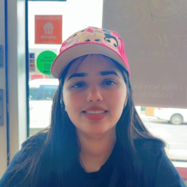 Babysitter in Melbourne: Ravleen