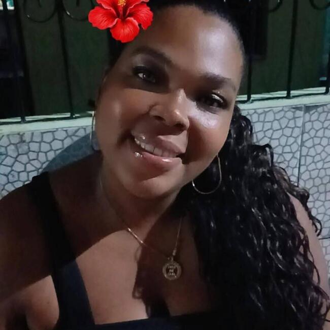 Babysitter in Salvador: Leilane