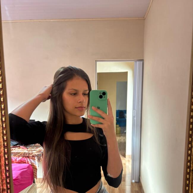 Babysitter in São João do Sul (Santa Catarina): Leilane