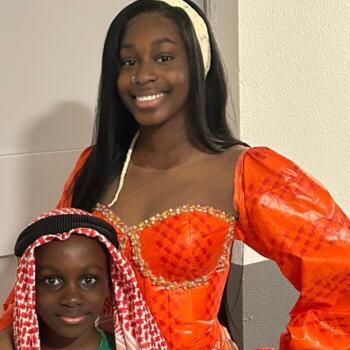 Babysitter Colombes: Elizabeth 