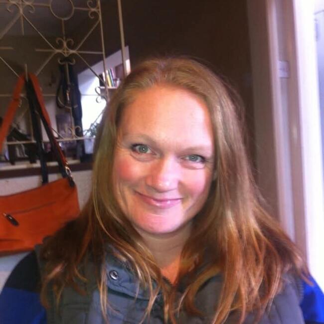 Babysitter in Rushden: Clare
