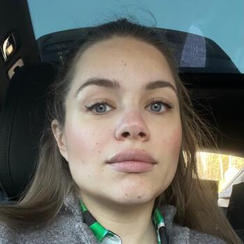 Barnvaktsjobb i Tumba: barnvaktsjobb Julia