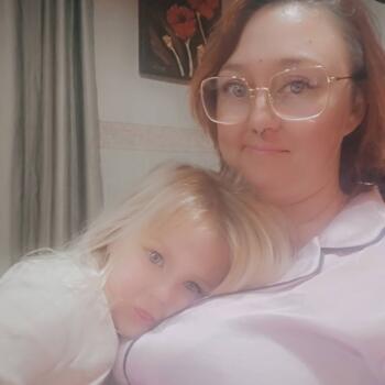 Babysitter Palmerston North: Esther