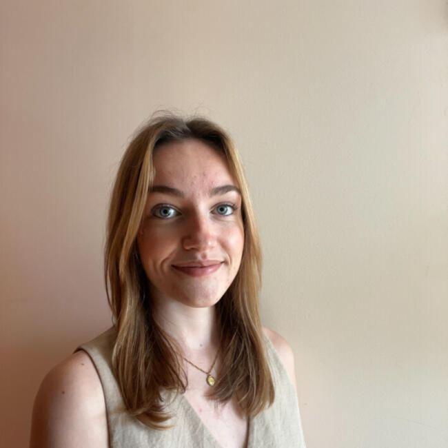 Babysitter in Nersac: Rose