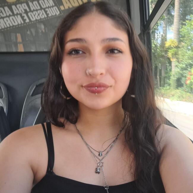 Babá em Curitiba: Giovana Rafaella
