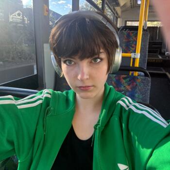 Babysitter in Mount Barker: Lauren