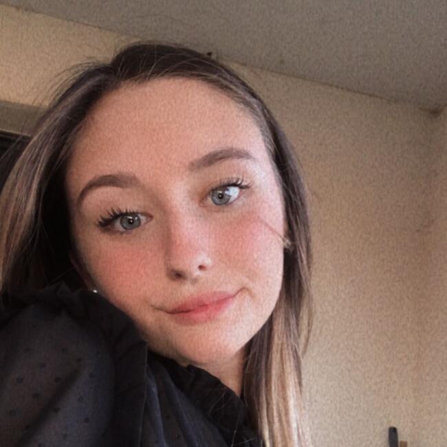 Babysitter in Marseille: Laurine
