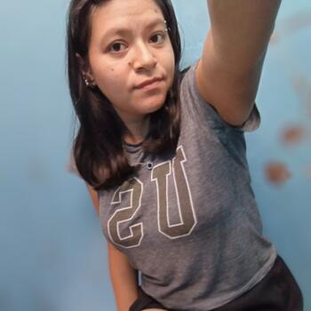 Niñera en Santa Tecla: Maria