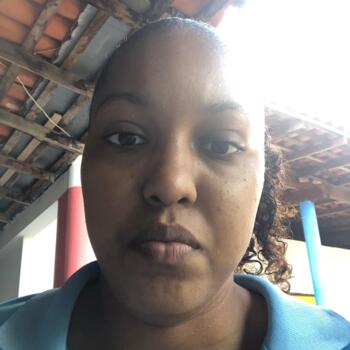 Babysitter in São Luís: Ana
