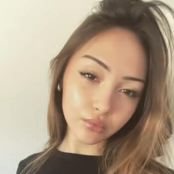 Babysitter in Évreux: Lucie