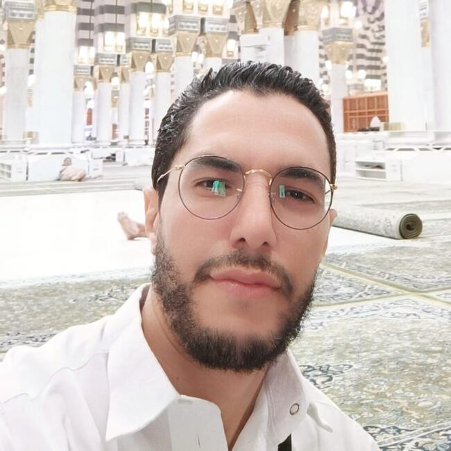 وظيفة جليسة أطفال في وجدة: Redouane
