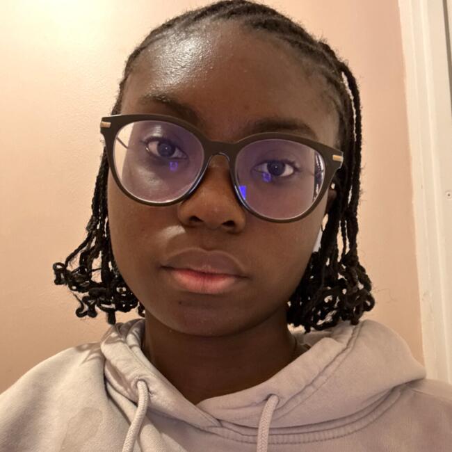 Babysitter in Courbevoie: Divine