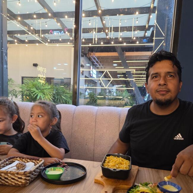 Babysitting job in Samborondón: Jonathan