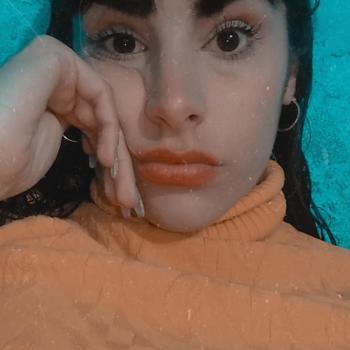 Niñera Canelones: Selena