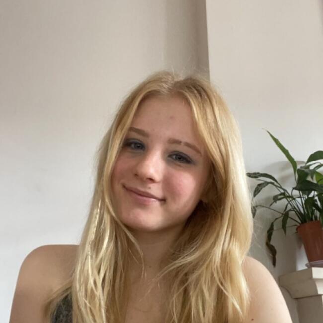 Babysitter in London: Anna