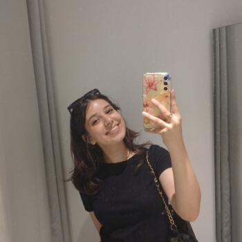 Babysitter in Lyon: Imane