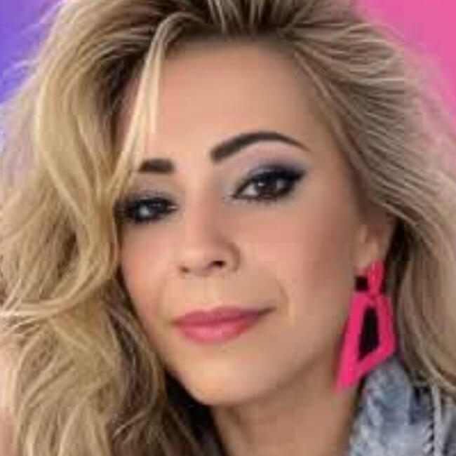 Babá em Taubaté: Janaína suelen