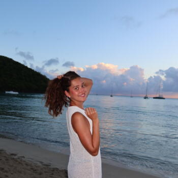 Babysitter in Beaulieu-sur-Mer: Olivia