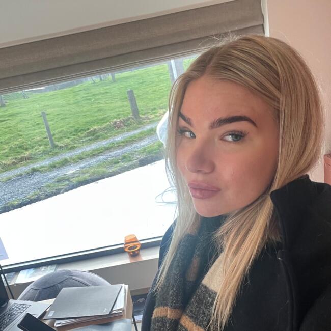 Babysitter in Zottegem: Amy