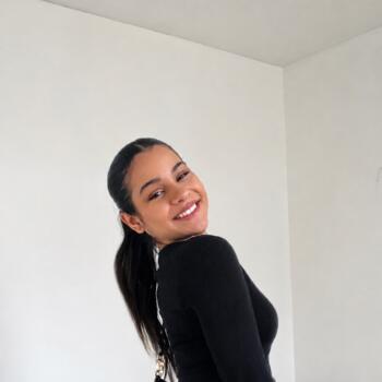Babysitter in Savigny-sur-Orge: Eva