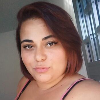 Babysitter in Magé: Liliane