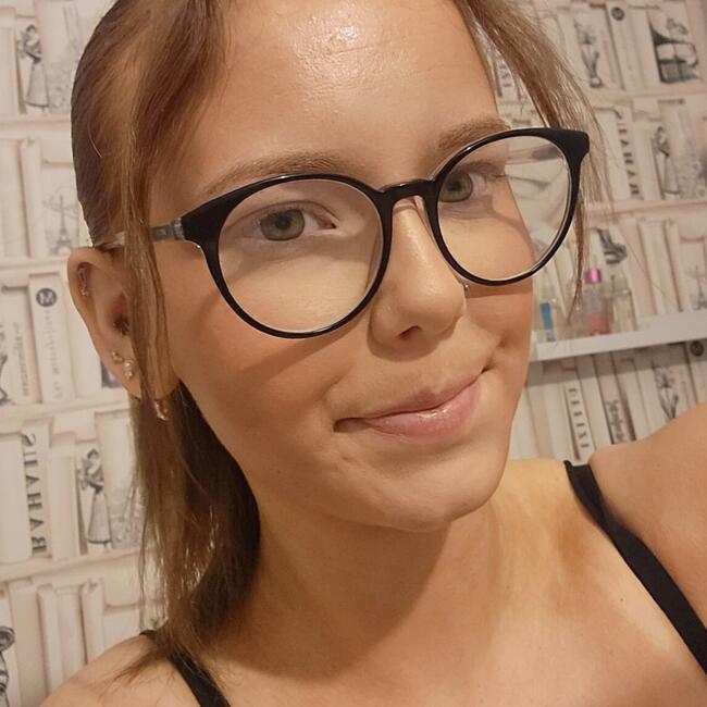 Babysitter in Lincoln: Isabella